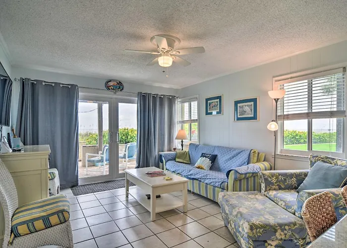 Breezy & Beachy Belleair Condo: 12 Steps To Shore! Ferienhaus